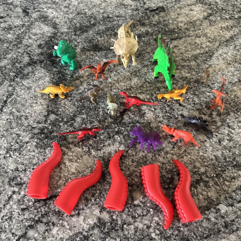Lot of 15 Dinosaur Figures‎ & Sea Creatures w/ Squid Finger Toys Mixed Set